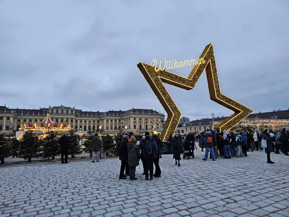 Pasar Natal Schönbrunn