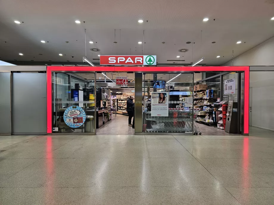 Supermarket Spar, bagian publik