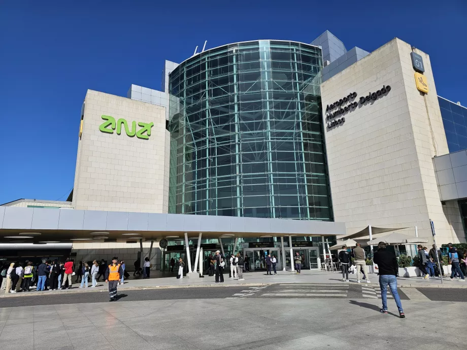 Terminal 1, Bandara Lisbon