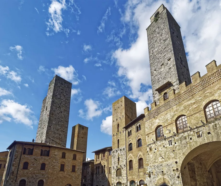 Menara-menara di San Gimignano