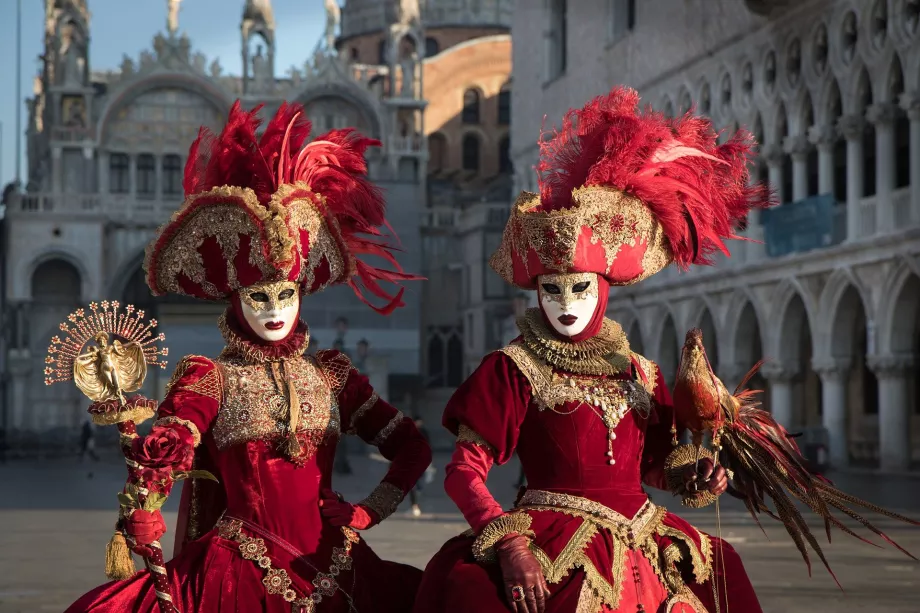 Karnaval di Venesia