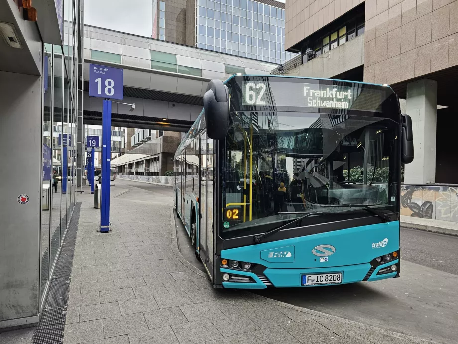 Terminal bus, terminal 1, FRA