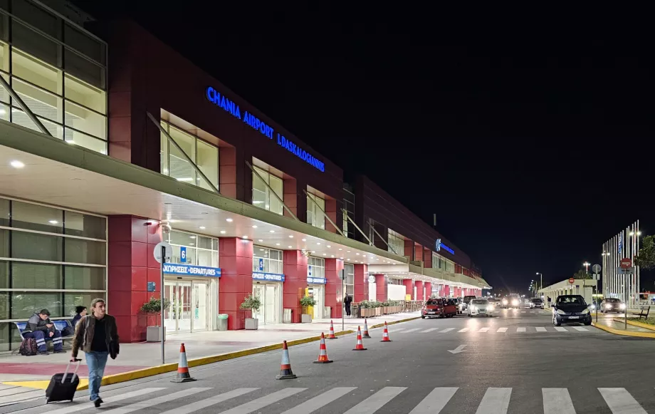 kedatangan melalui bandara Chania