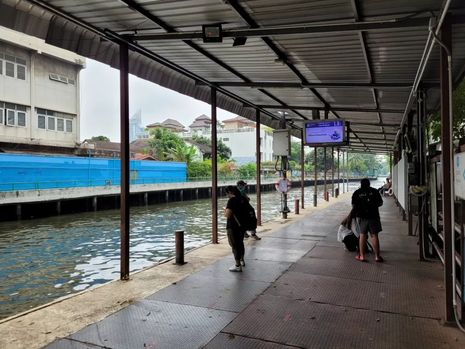 Docks on the "water-bus" route