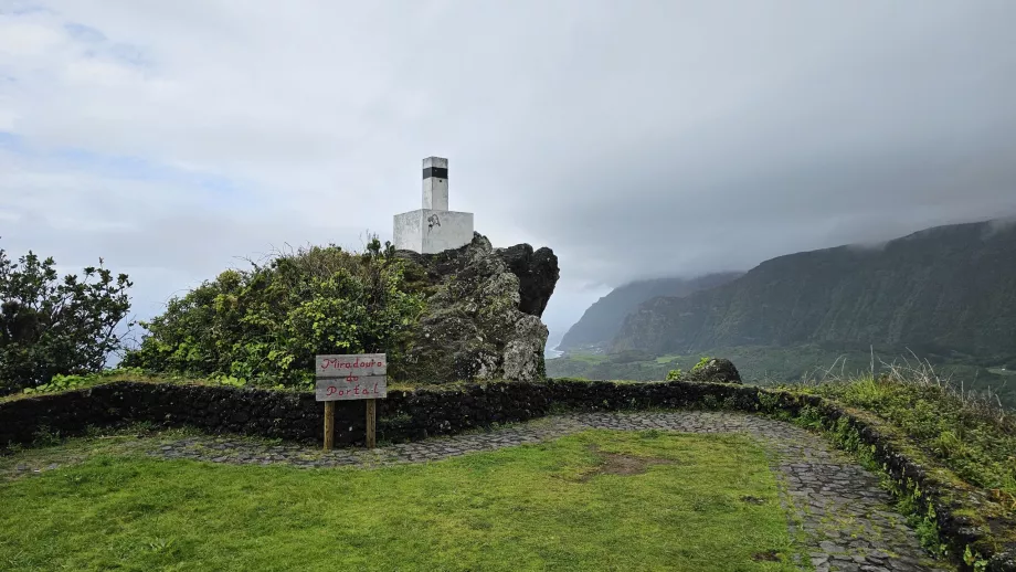 Miradouro ke Portal