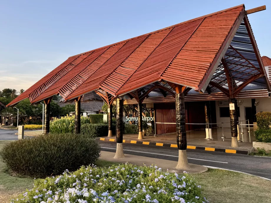 Aula Kedatangan Bandara Samui USM