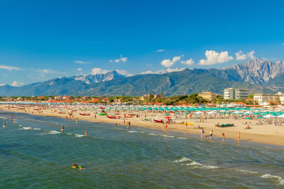 Pantai Pietrasanta