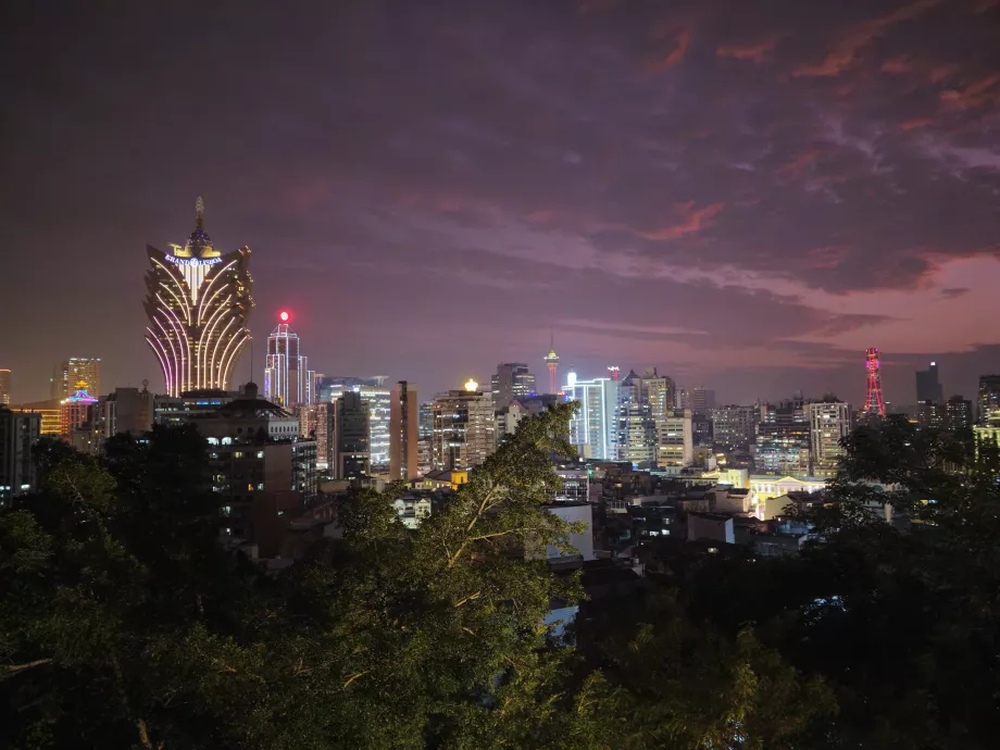 Pemandangan malam hari di Makau