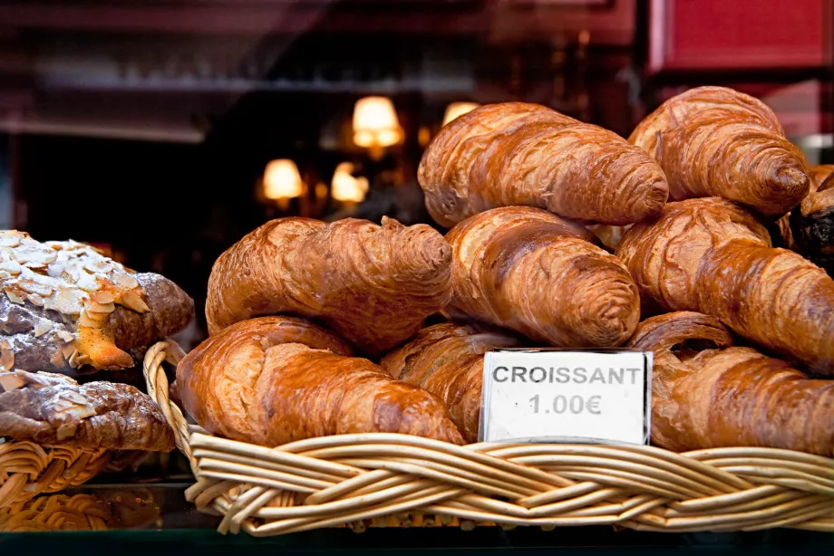 Toko roti di Latin Quarter