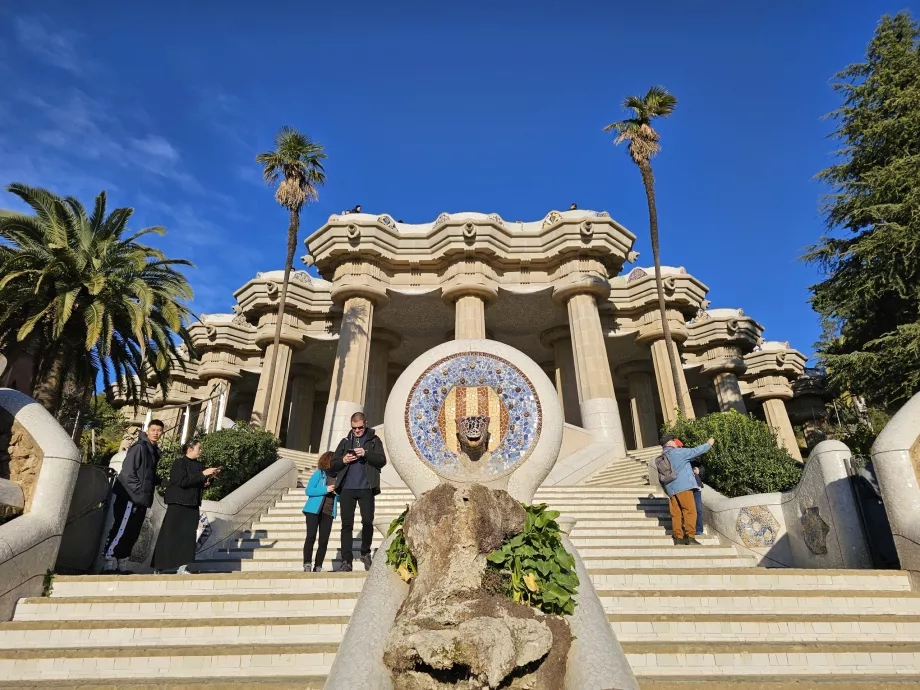 Park Güell, salamander di tangga