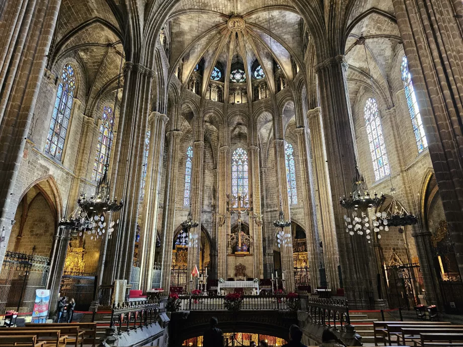 Katedral Barcelona, bagian dalam