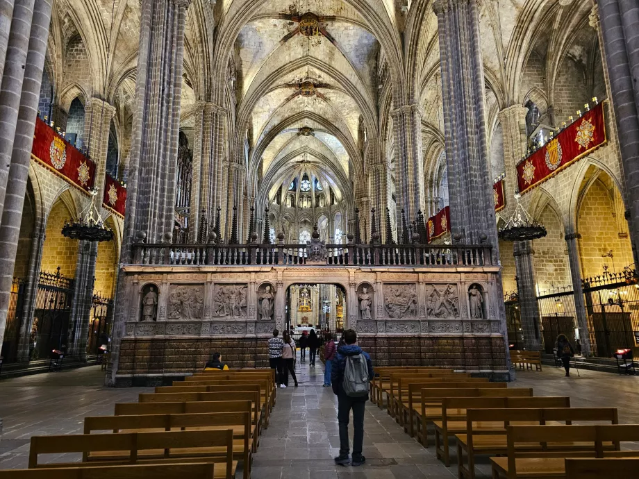 Katedral Barcelona, bagian dalam