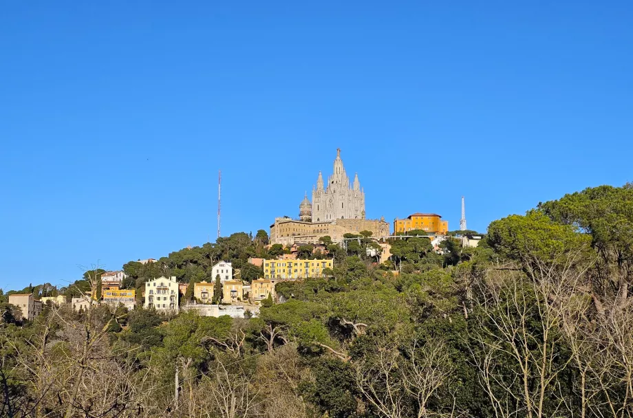 Pemandangan Gereja Tibidabo