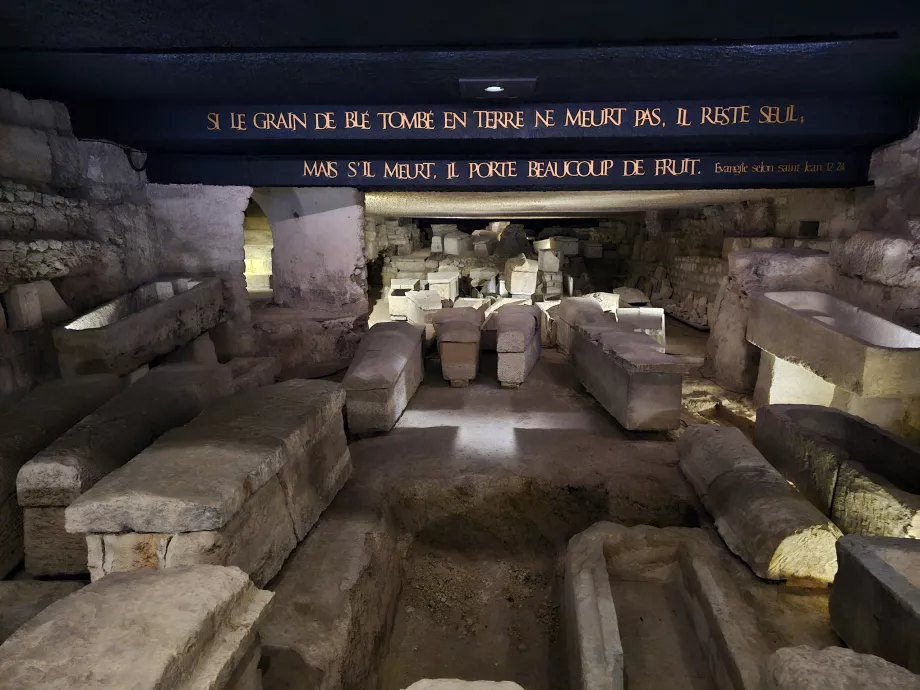 Makam Para Raja di Basilika Saint-Denis