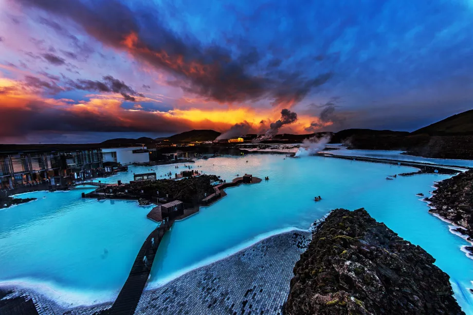 Pembangkit Listrik Blue Lagoon