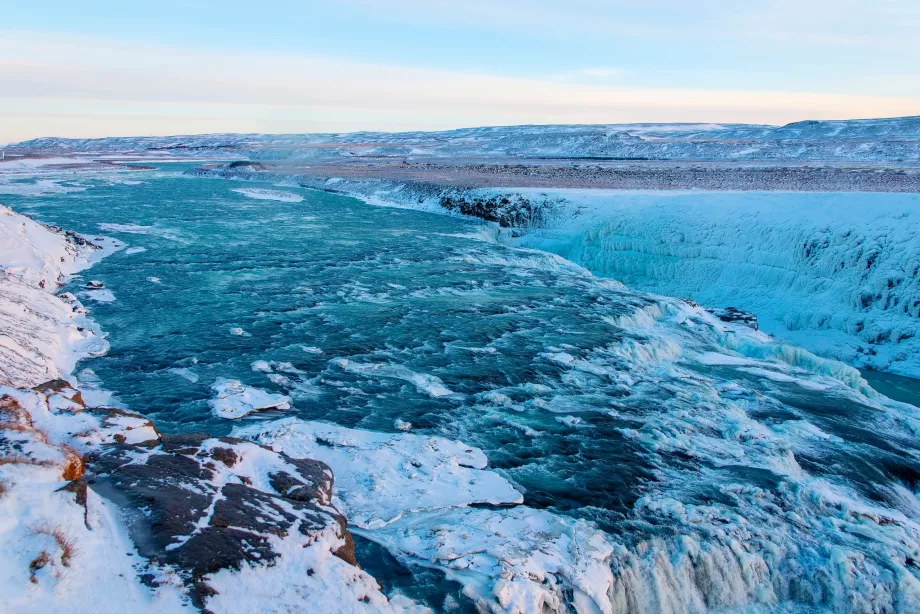 Gullfoss di musim dingin