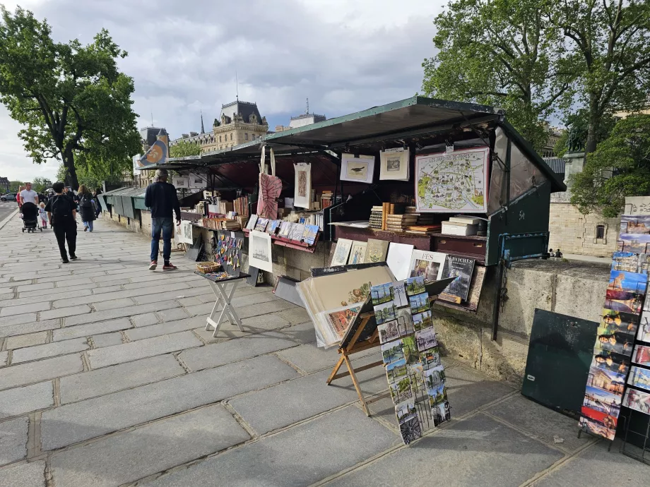 Penjualan buku di Latin Quarter