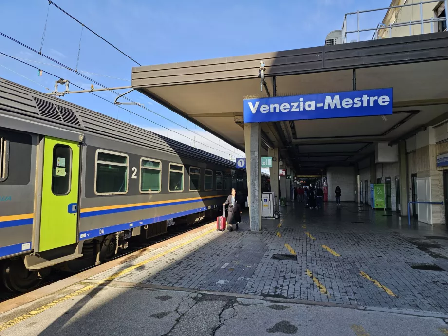 Stasiun Mestre