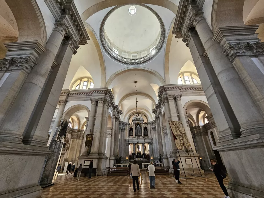 San Giorgio Maggiore, bagian dalam