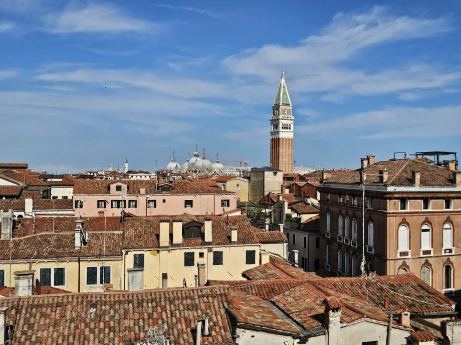 Pemandangan dari Palazzo Contarini del Bovolo