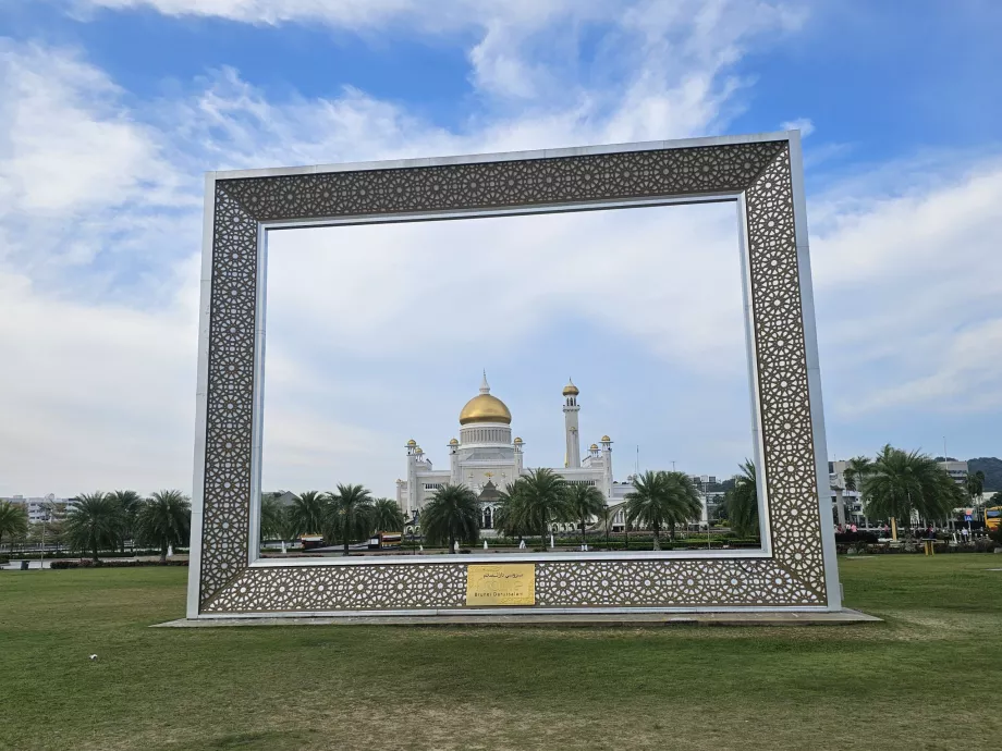 Bingkai, Bandar Seri Begawan