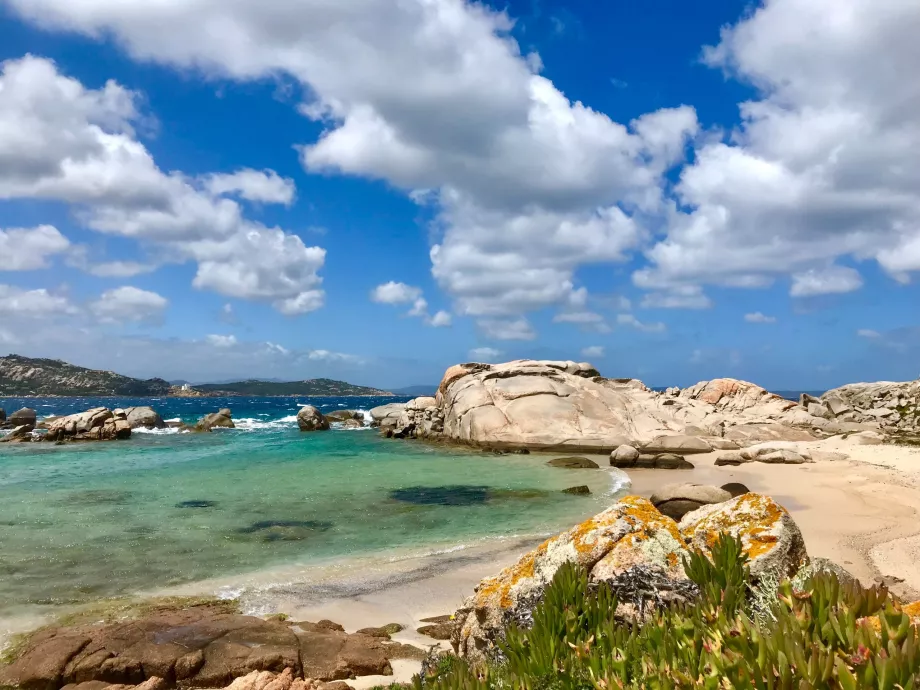 Pantai La Maddalena