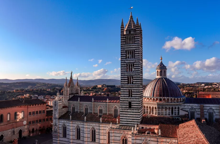 Katedral Siena dari sudut pandang