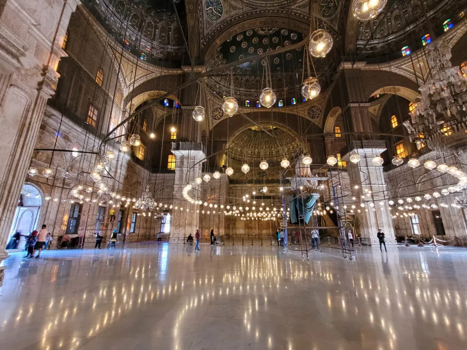 Interior Masjid Muhammad Ali, Benteng Kairo