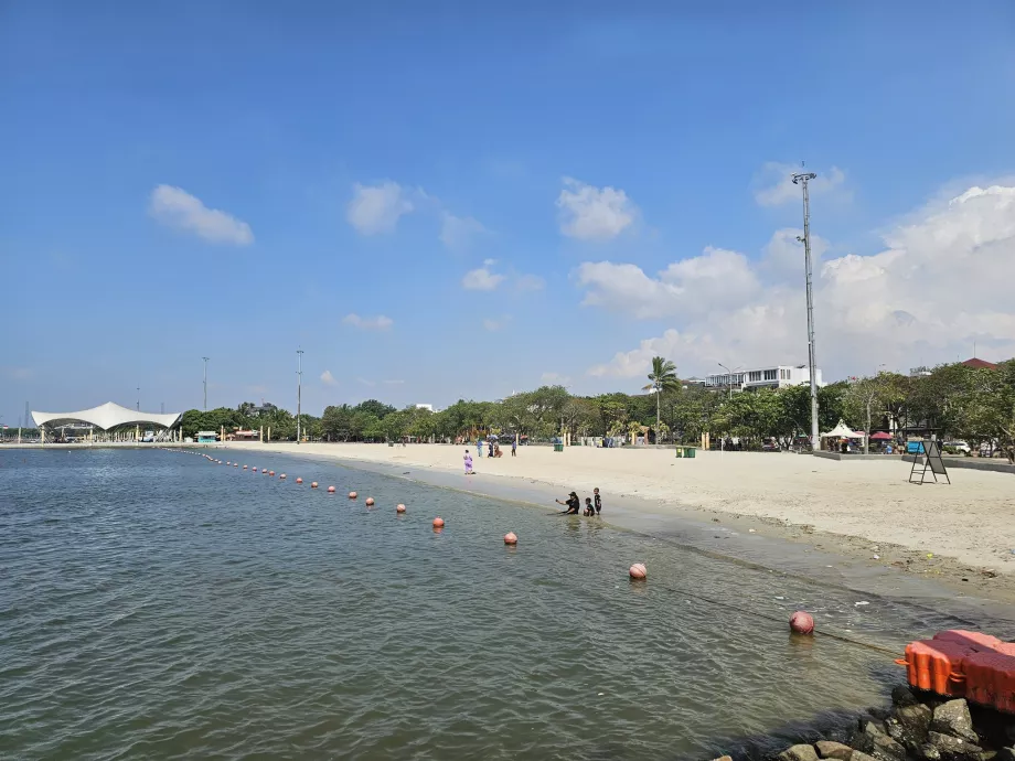 Pantai Ancol