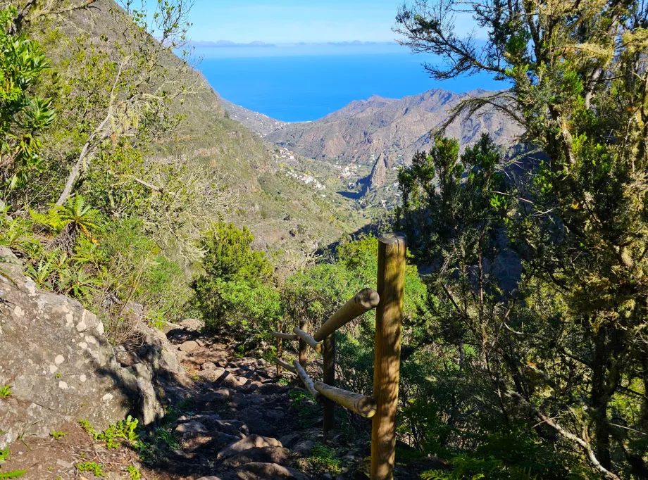 Pemandangan dari jalur El Cedro-Hermigua