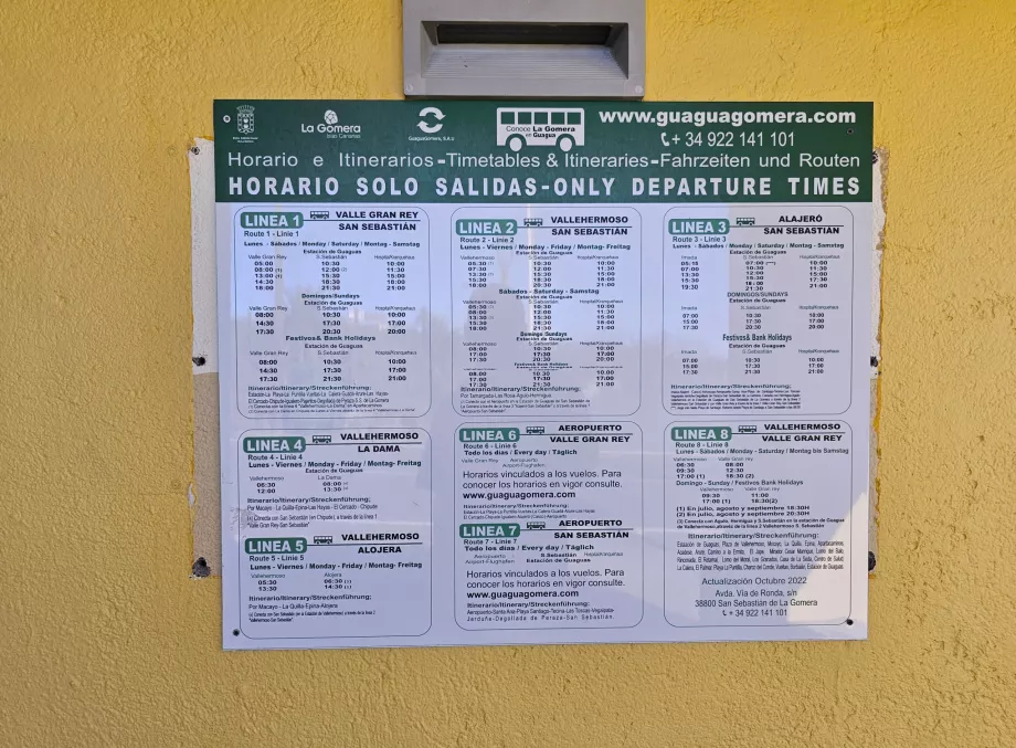 Jadwal bus di halte bus