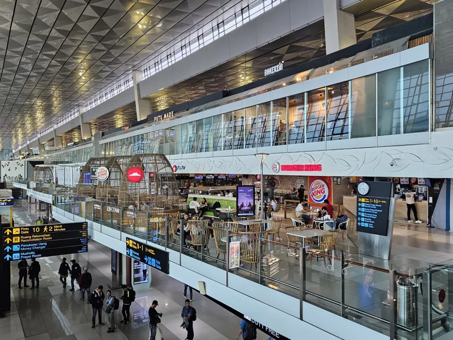 Restoran di area transit, Terminal 3