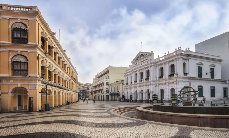 Senado Square