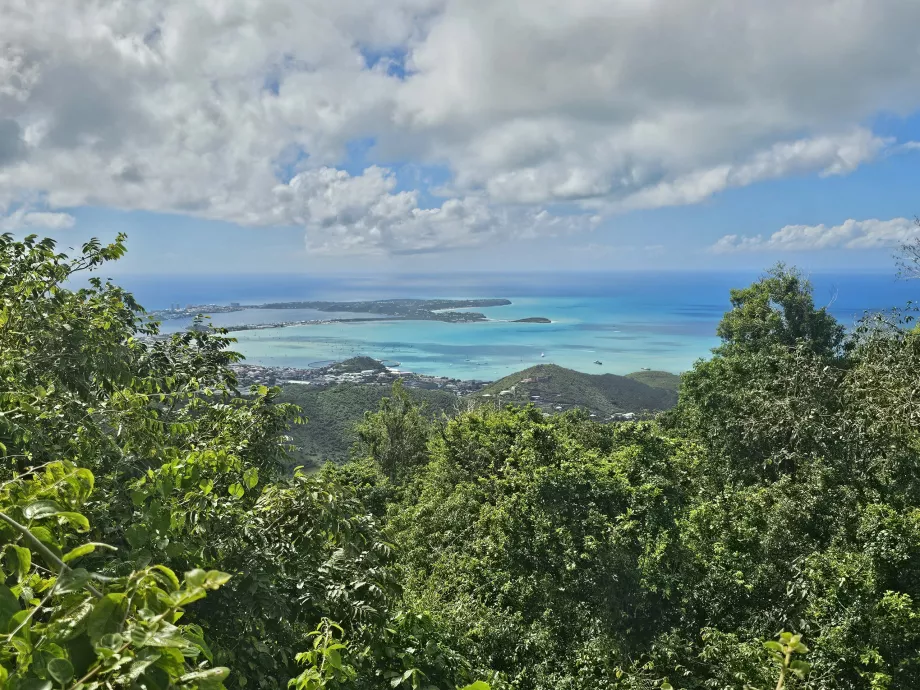 Pemandangan dari Pic Paradis