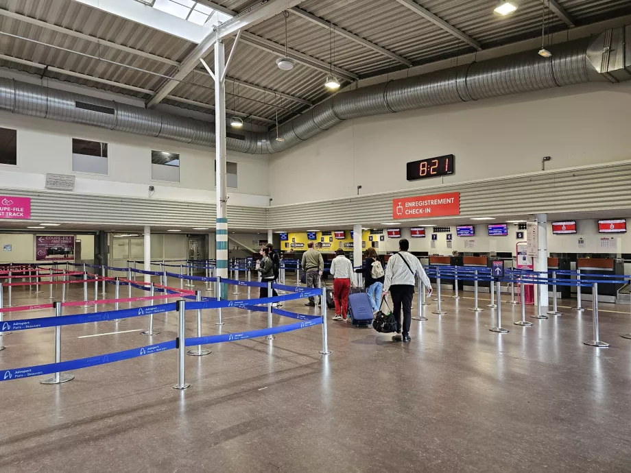 Aula check-in, Terminal 2