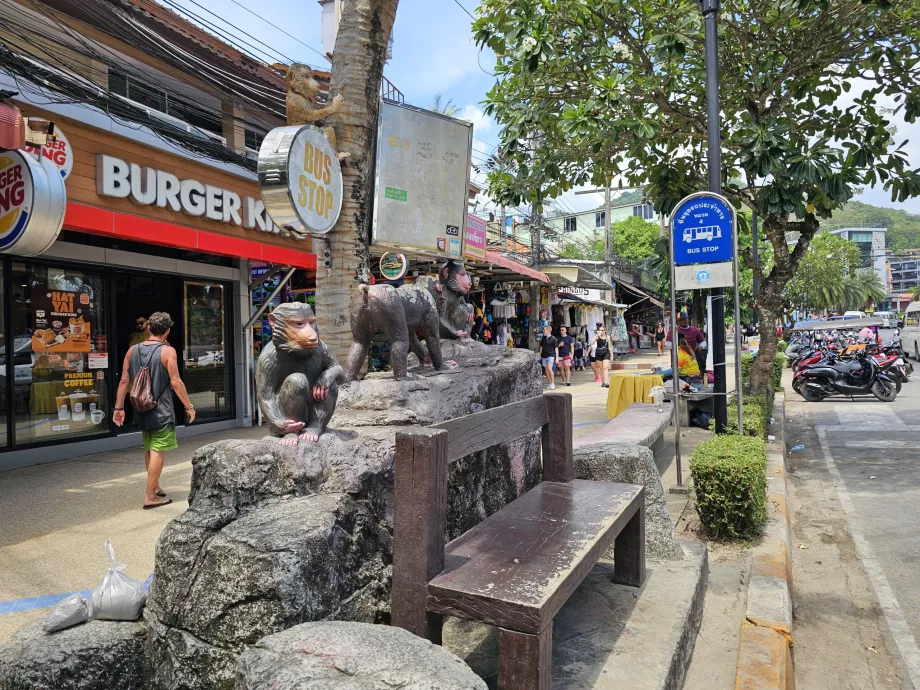 Halte bus ke bandara Ao Nang