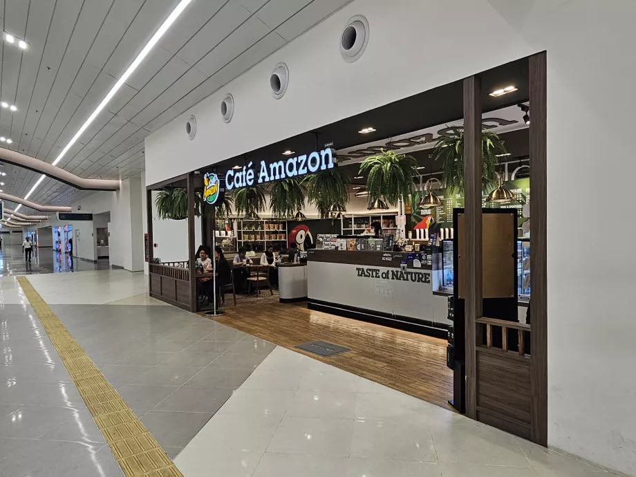 Café Amazon, aula kedatangan