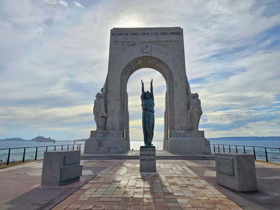 Monumen untuk para korban dari Armée d'Orient