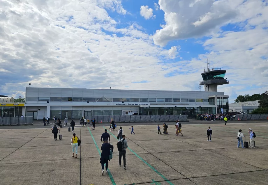 kedatangan dengan Tur bandara