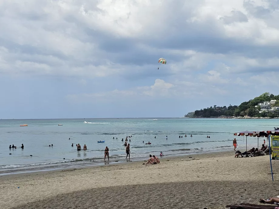 Parasiling, Pantai Kamala