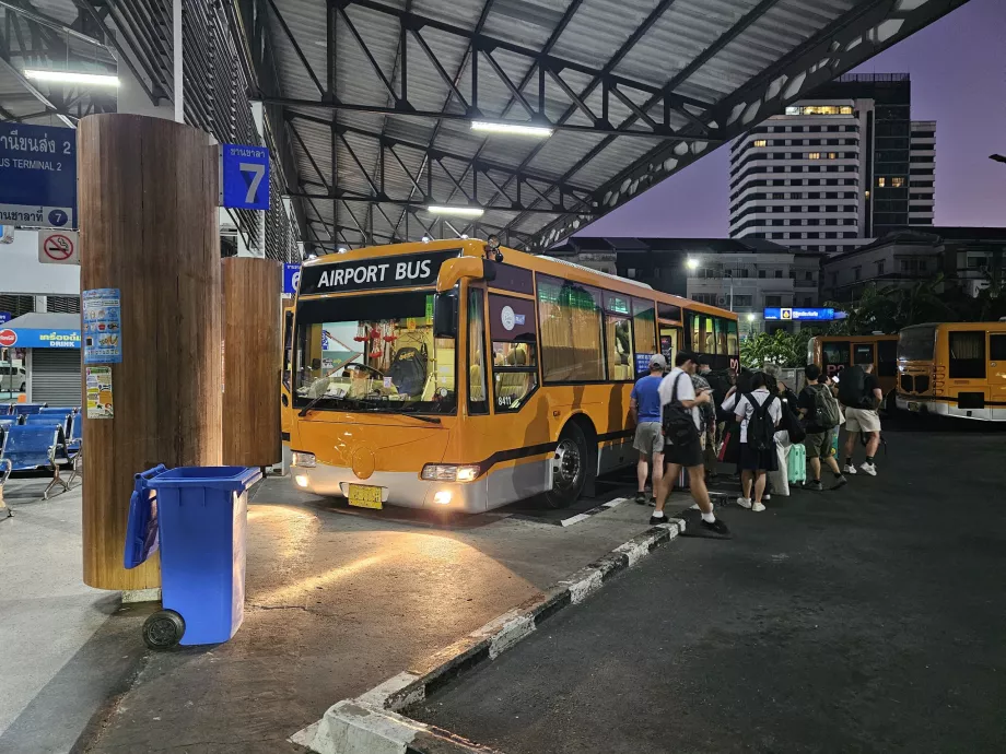 Bus Bandara Phuket