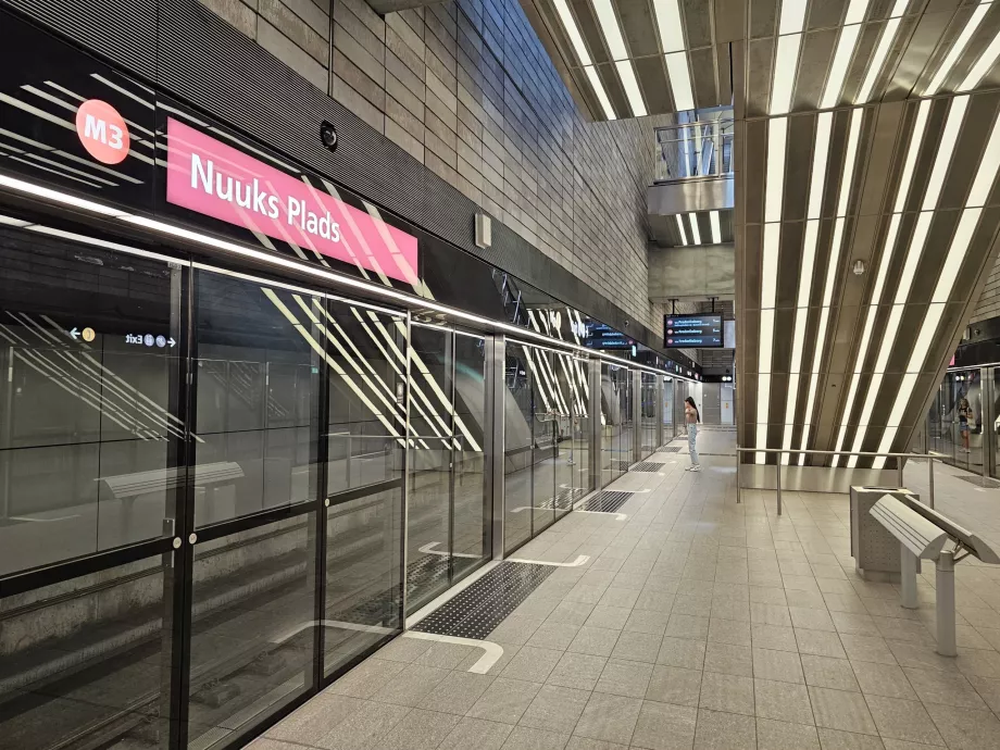 Stasiun metro di Kopenhagen