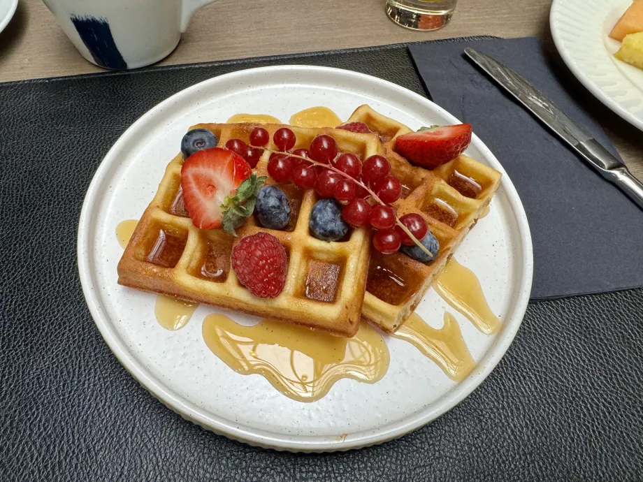 Wafel Belgia dengan buah