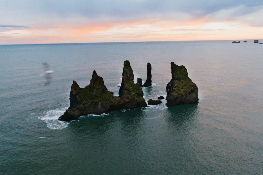 Pemandangan Reynisdrangar