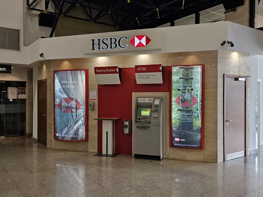 ATM HSBC, aula kedatangan