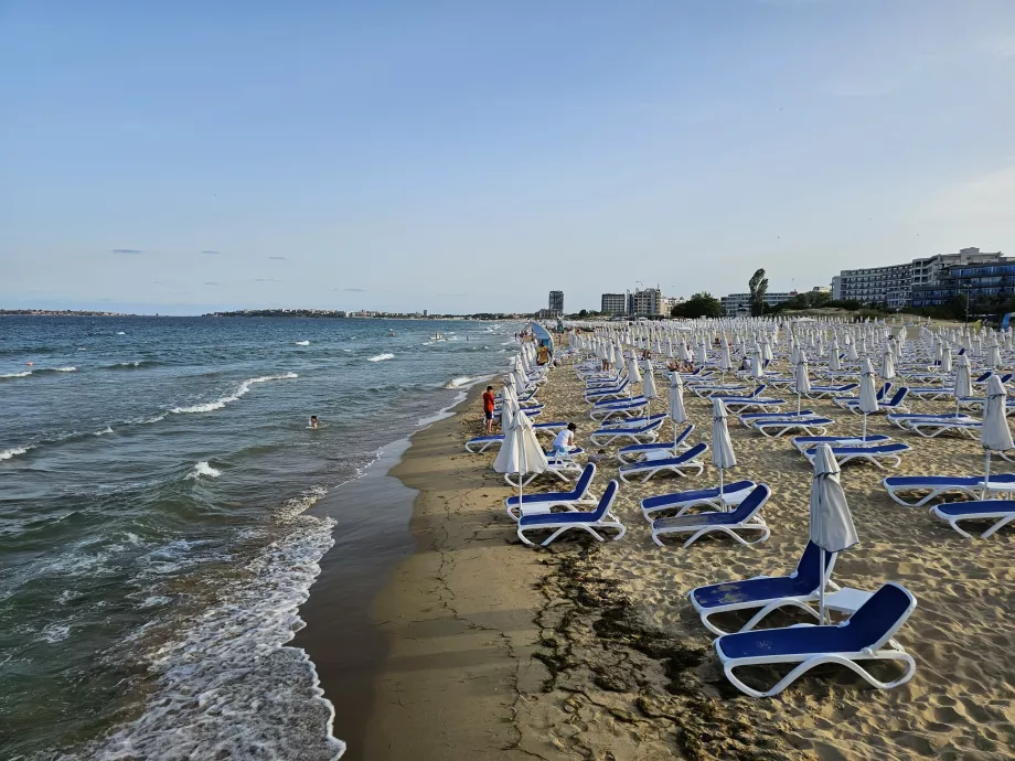 Pantai utama di Sunny Beach