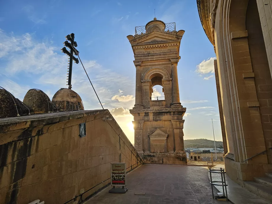 Jembatan Rotunda