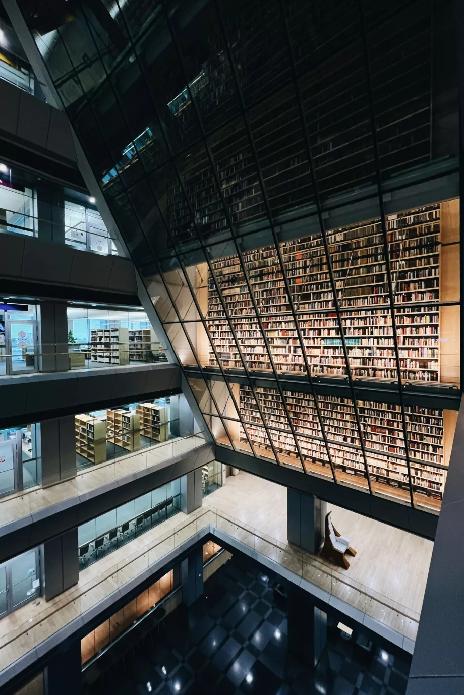 Interior Perpustakaan Nasional Latvia