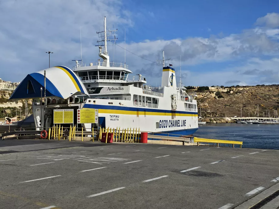 Feri Jalur Saluran Gozo