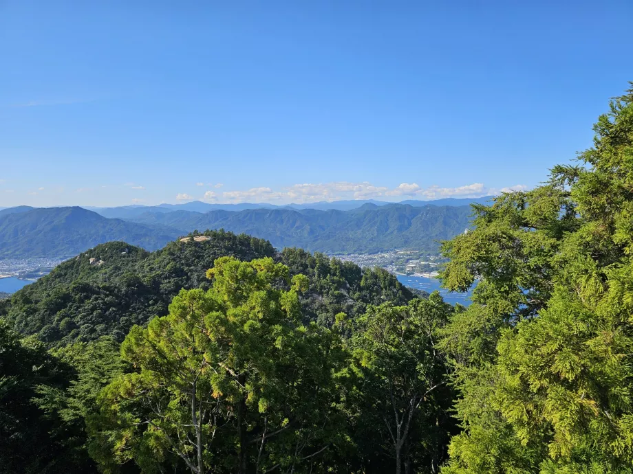 Pemandangan dari Gunung Misen